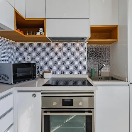 Tagus Bridge View 2bdr By Lovelystay