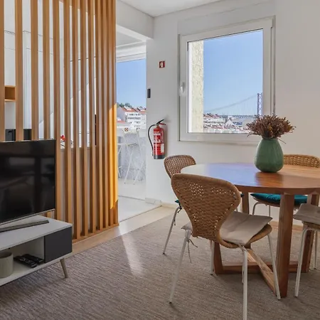 Tagus Bridge View 2bdr By Lovelystay * Lisboa