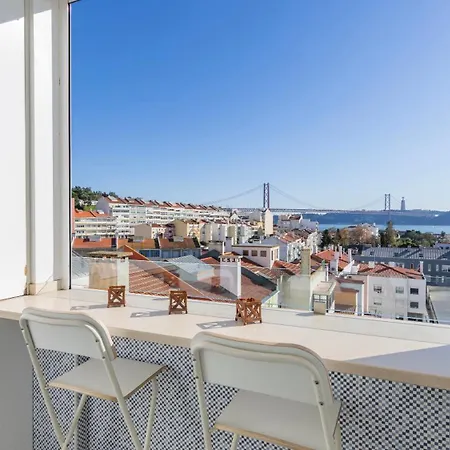 Tagus Bridge View 2bdr By Lovelystay