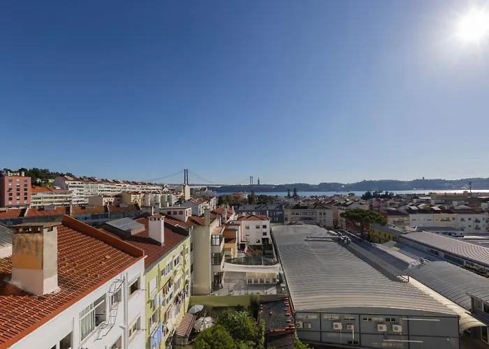 Tagus Bridge View 2bdr By Lovelystay Lisboa