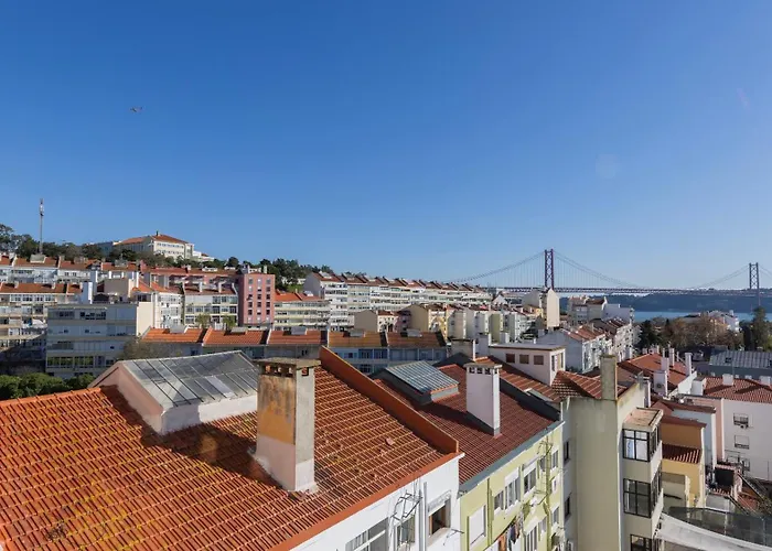 Tagus Bridge View 2bdr By Lovelystay Lisboa