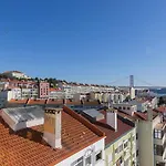 Tagus Bridge View 2bdr By Lovelystay Лиссабон